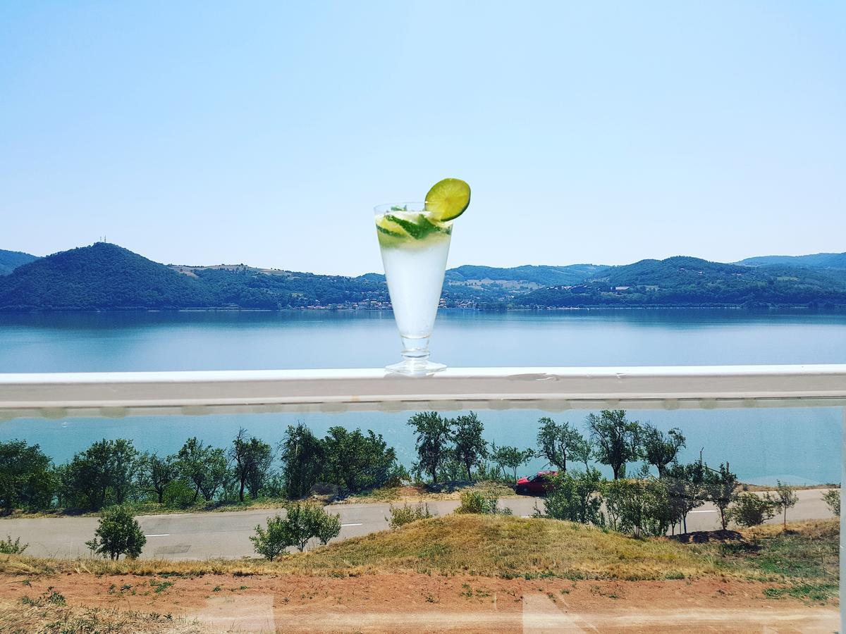 Villa Dream Tricule Svinita Esterno foto