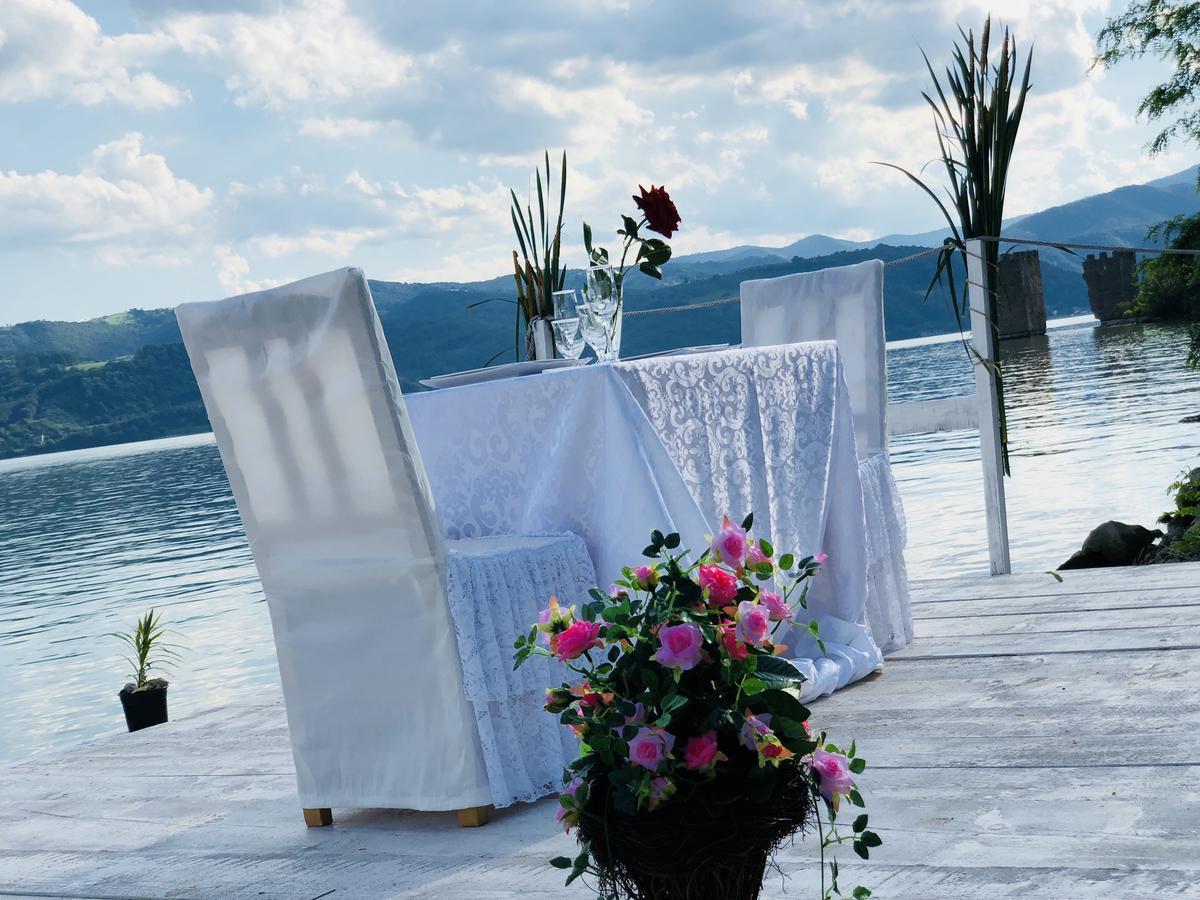 Villa Dream Tricule Svinita Esterno foto